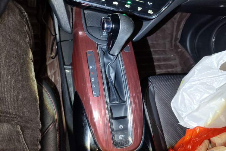 Used Honda XR-V 2015 1.8L VTi CVT Luxury Edition