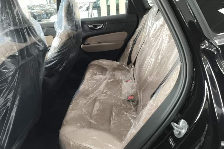 Used Volvo XC60 2026 B5 4x4 Smart Luxury Edition