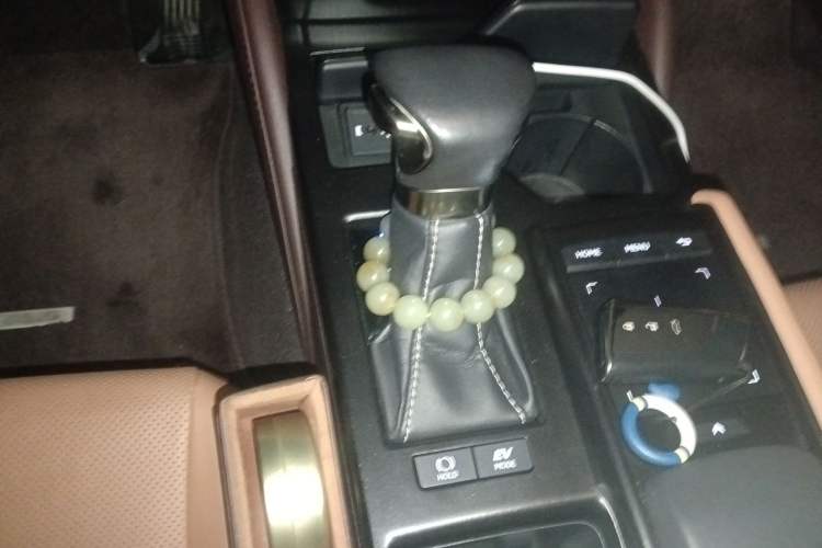 Used Lexus ES 2018 300h Premier Edition China V Standard
