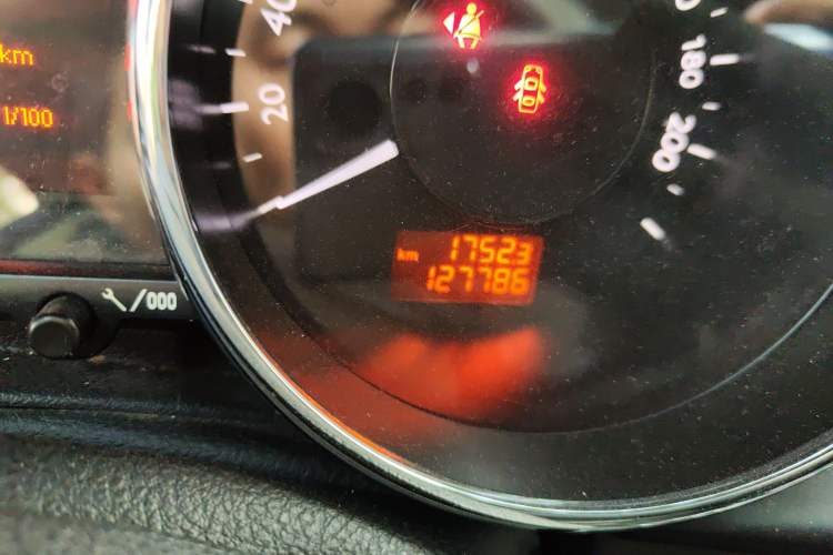 Used Peugeot 3008 2013 2.0L Automatic Trend Edition