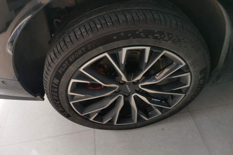 Used Zeekr 7X 2025 100kWh Long-Range All-Wheel Drive Intelligent Driving Version