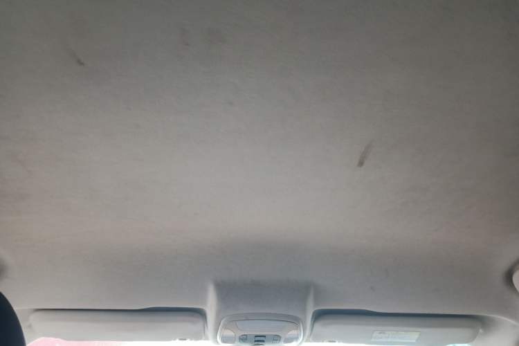 Used Zotye T300 2017 1.5L Manual Luxury Model Headliner