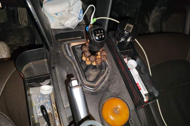 Used GAC Trumpchi GS4 2017 235T Manual Two-Wheel Drive Luxury Edition Gear Lever