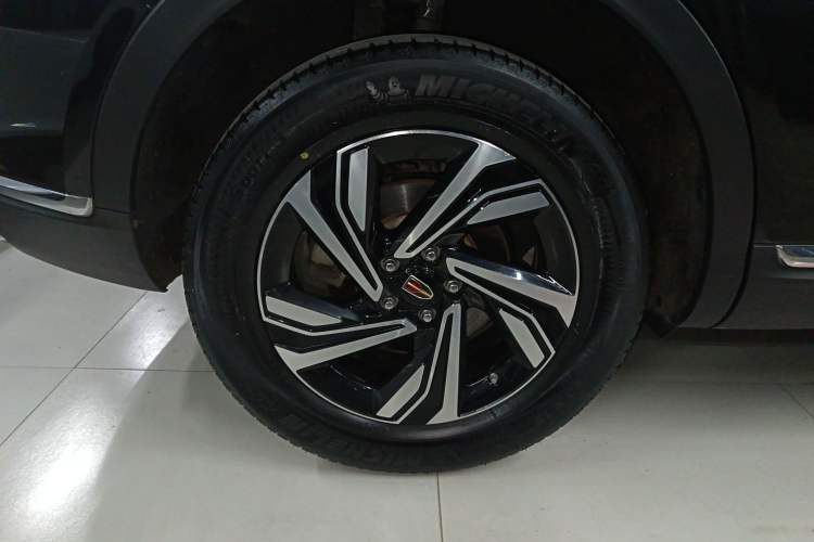 Used Hongqi HS5 2022 Revised Version 2.0T Smart Connect Flagship Edition
