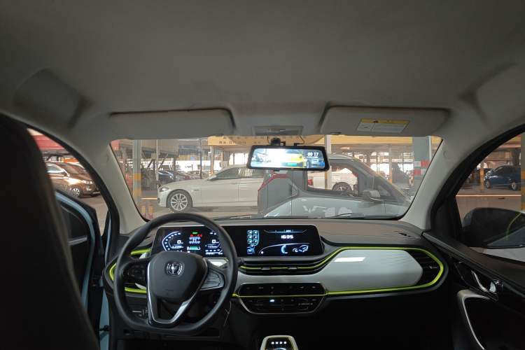 Used CHANGAN OSHAN Benni E-Star 2022 Qingxin Edition Colorful Model Lithium Iron Phosphate Headliner