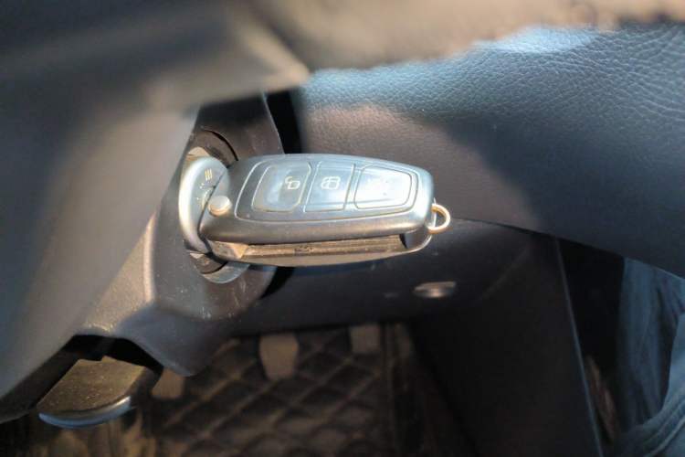 Used Ford Focus 2015 Sedan EcoBoost 125 Manual – Ultra-Style Edition