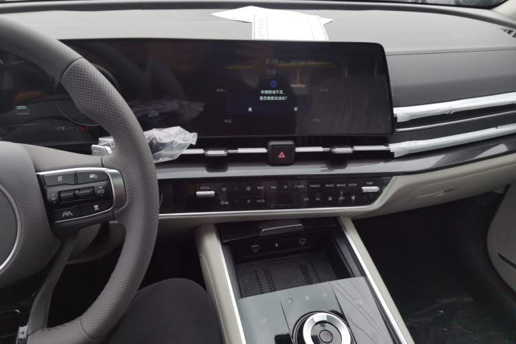 Used Kia Sportage (Chinese Domestic Model) 2025 1.5T Two-Wheel Drive Prestige Edition
