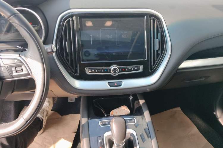 Used JETOUR X70 2018 1.5T Automatic Smart Drive Edition Audio And AC Panel