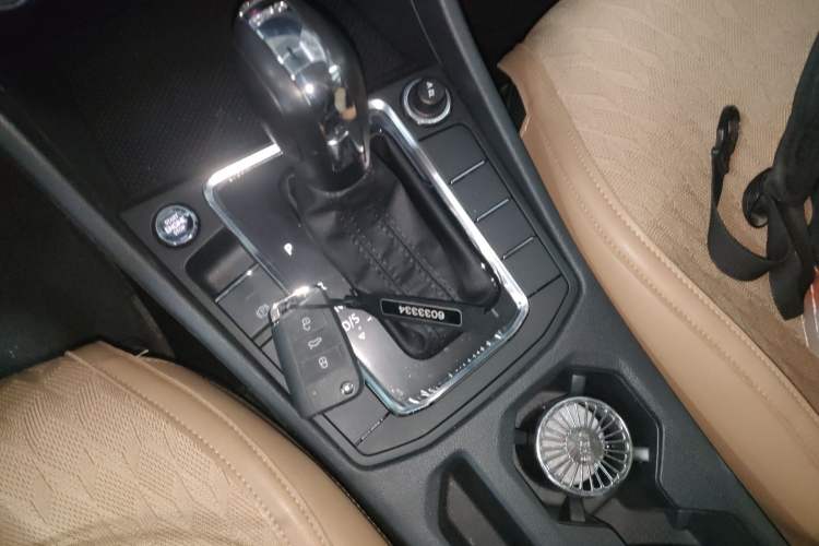 Used Volkswagen Bora 2025 Facelifted 200TSI DSG Yuexing Navigation Edition
