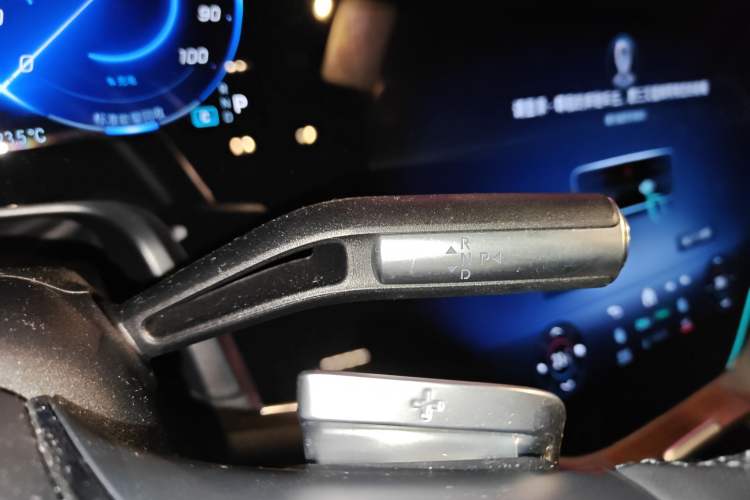 Used Mercedes-Benz EQS 2022 Updated Version 450+ Pioneer Edition Gear Lever