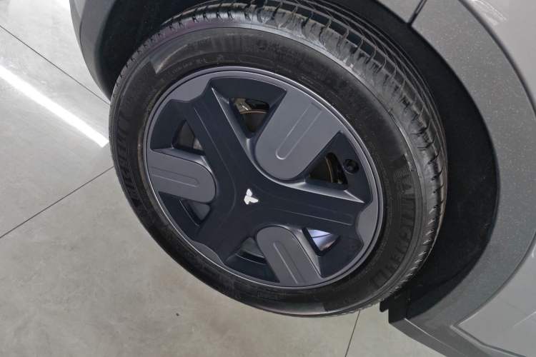 Used firefly firefly 2025 Illuminated Edition
