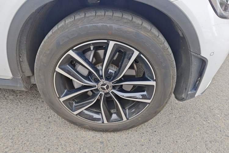 Used Mercedes-Benz GLC 2020 Facelift GLC 260 L 4MATIC Luxury Edition
