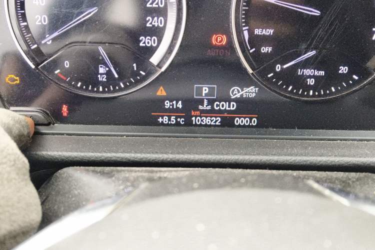 Used BMW 1 Series 2018 118i Fashion Model Odometer Close Up