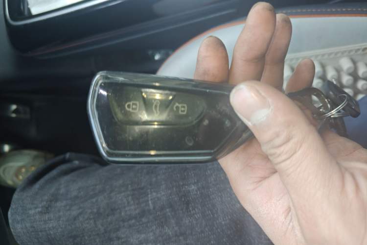 Used Volkswagen ID.6 CROZZ 2022 High-Performance PRIME Edition Vehicle Key