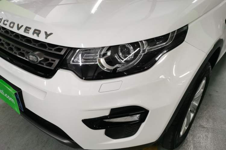 Used Land Rover Discovery Sport 2019 240 PS SE Version China VI Standard Left Front Headlight