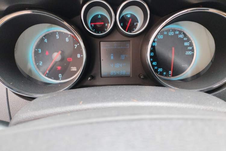 Used Changan CS35 2014 1.6L Manual Luxury Model China IV Standard
