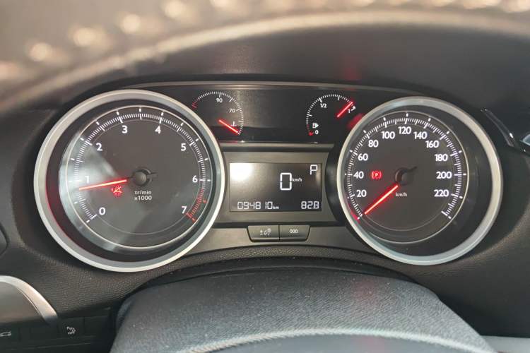 Used Peugeot 408 2014 1.8L Automatic Luxury Edition
