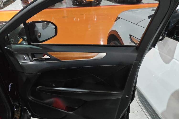 Used Lincoln MKC 2017 2.0T Four-Wheel Drive Zunya Edition