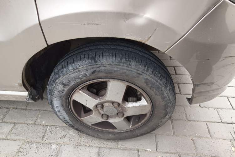 Used Wuling Zhiguang 2010 1.0L New Version Practical Short-Body L2Y