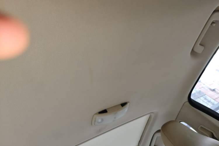 Used Volvo S80L 2010 2.5T Zhiya Edition
