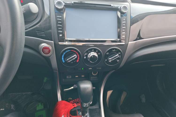 Used Honda Crider 2013 1.8L automatic luxury edition