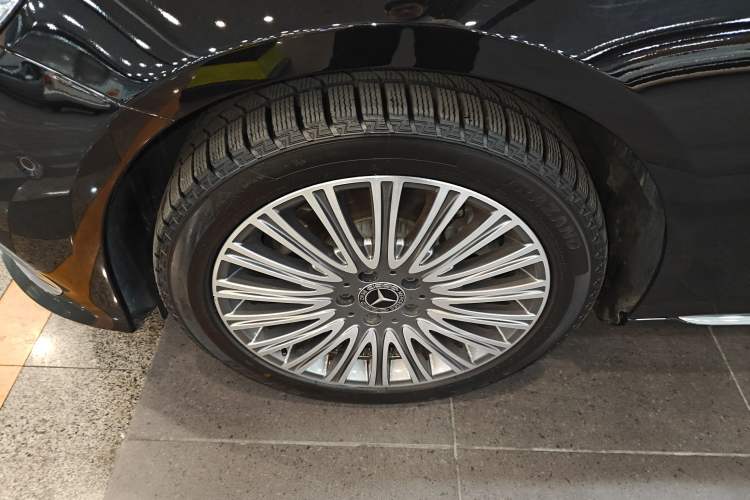 Used Mercedes-Benz E-Class 2023 Updated E 300 L Luxury Edition
