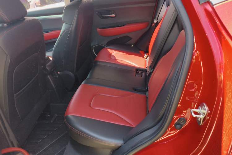 Used Haval H2s 2018 Blue Label 1.5T Dual-Clutch Elite Model Left Rear Seat