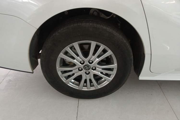 Used Toyota SIENNA 2021 2.5L Hybrid Comfort Edition Right Rear Wheel Hub