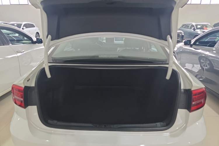 Used Volkswagen Lamando 2021 230TSI DSG Fashion Edition
