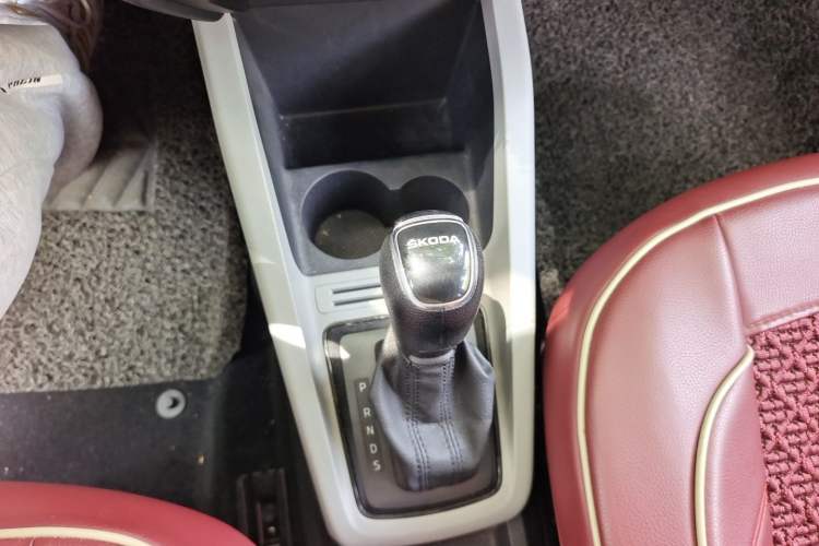 Used Skoda Fabia 2016 1.4L Automatic Car Enjoy Edition