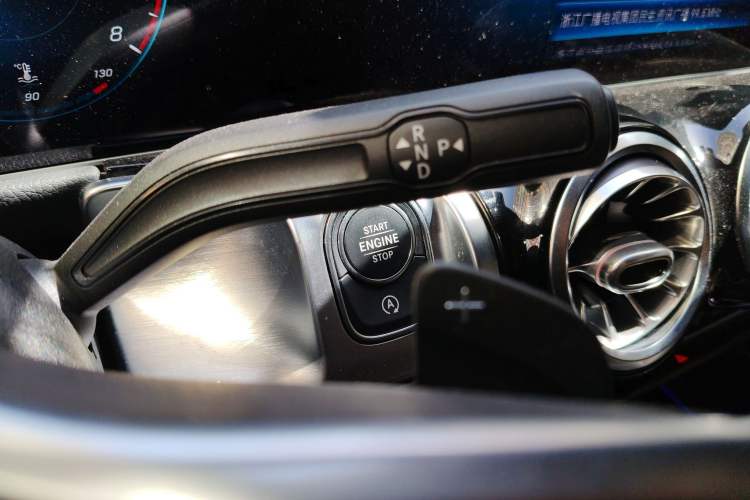 Used Mercedes-Benz GLB 2020 Facelift GLB 200 Fashion Edition
