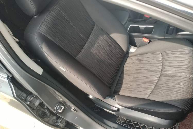 Used Nissan Sylphy 2022 Classic 1.6XE CVT Comfort Edition Right Front Seat