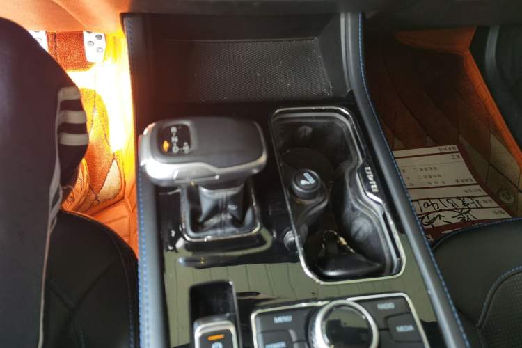 Used BAIC Off-Road BJ40 2021 2.0D Automatic Four-Wheel Drive Blade Hero Edition Adventurer Model (with Front and Rear Electronic Locks)