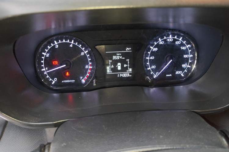 Used CHANGAN OSHAN X70A 2019 1.5L Manual Comfort Model China VI Standard Instrument Cluster