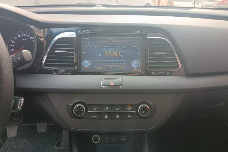 Used Kia K4 2014 1.8L Manual GL
