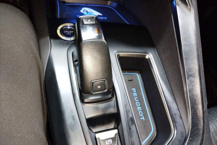 Used Peugeot 5008 2019 380THP 5-Seater Elite Edition Gear Lever