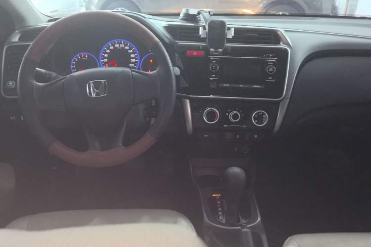 Used Honda City 2015 1.5L CVT Luxury Edition
