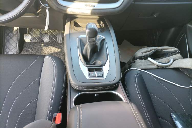 Used JETOUR X70M 2021 1.5T Manual Urban Partner 7-Seater