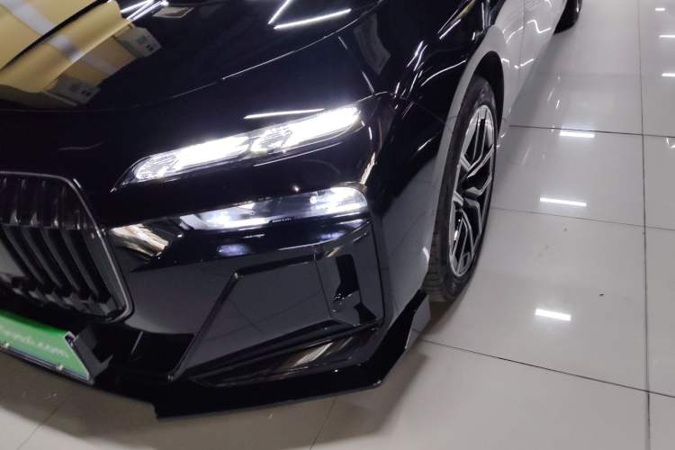 Used BMW 7 Series 2023 735Li M Sport Package Left Front Headlight