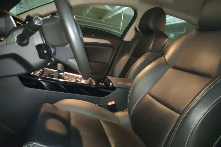 Used Citroen C5 2017 350THP Automatic Luxury Model
