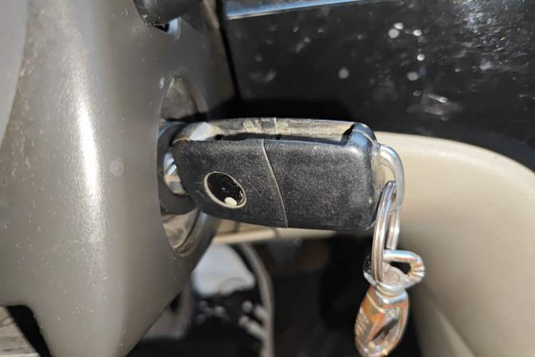 Used Volkswagen Lavida 2011 1.6L Manual Joy Version Vehicle Key