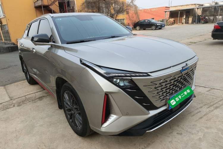 Used Oshan Z6 2022 Blue Whale 1.5T DCT Luxury Model