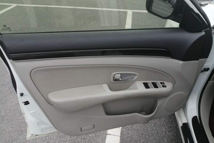 Used Dongfeng Aeolus A60 2016 1.6L Automatic Luxury Model