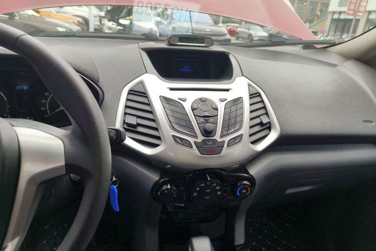 Used Ford EcoSport 2013 1.5L Automatic Fashion Model