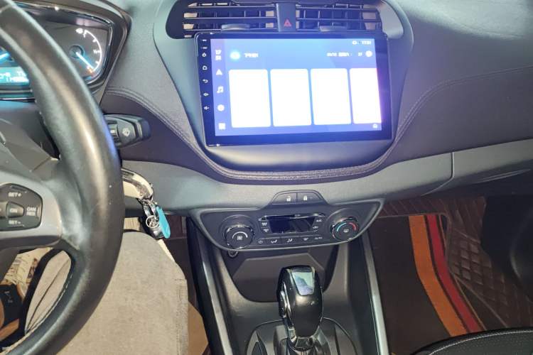 Used Ford Escort 2015 1.5L Automatic Fashion Model Audio And AC Panel