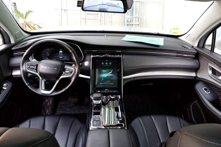 Used Roewe RX5 MAX 2019 300TGI Automatic 4G Connect Luxury Edition Center Console