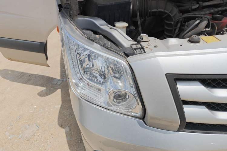 Used Foton Toano 2020 2.5T Manual Tongtu Extended-Wheelbase Mid-Roof 5/6/7-Seater 4J25TC3
