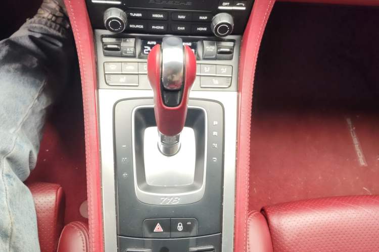 Used Porsche 718 2016 Cayman 2.0T