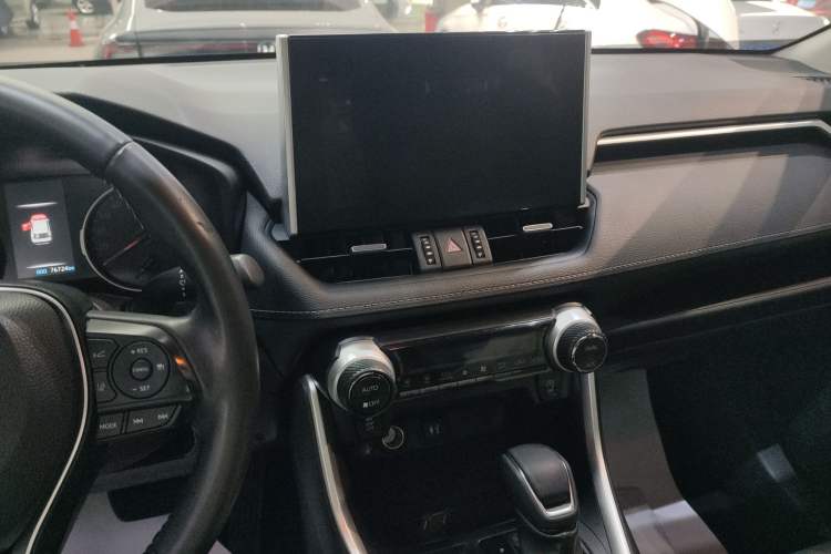 Used Toyota Wildlander 2022 2.0L CVT Two-Wheel Drive Luxury PLUS Edition
