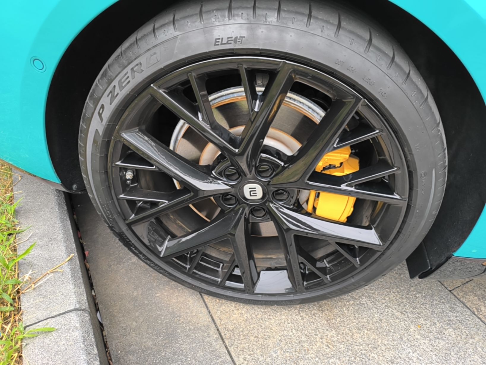 Xiaomi Auto SU7 2024 Four-Wheel Drive Ultra-Long Range Advanced Intelligent Driving Max Edition — снимка 11